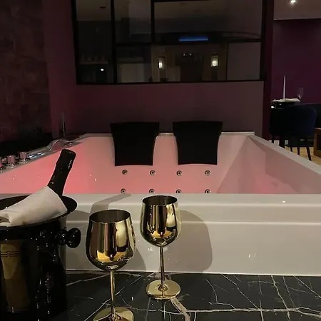 Le Cocon Des Granges - Suite Sauna Jaccuzi Spa Bonnieres-sur-Seine Exterior photo