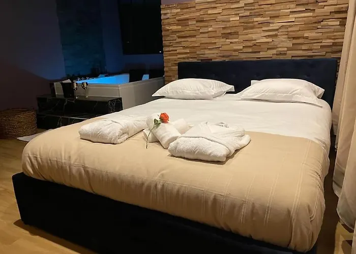 Le Cocon Des Granges - Suite Sauna Jaccuzi Spa